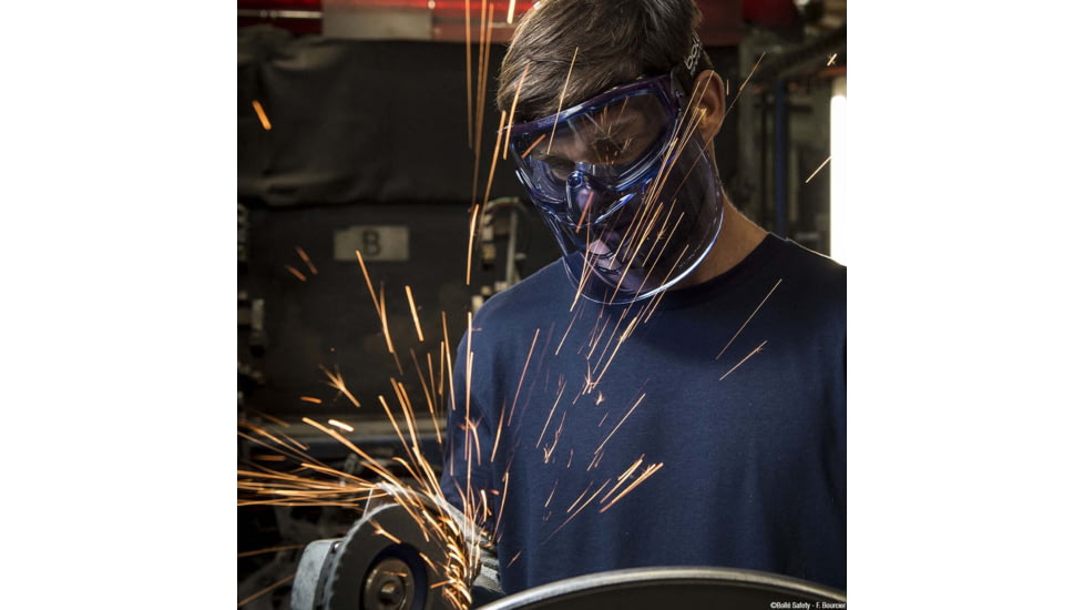 Bolle Superblast Safety Goggle Safety Pc Clear Platinum Sealed Pvc Sealed Black - 40296